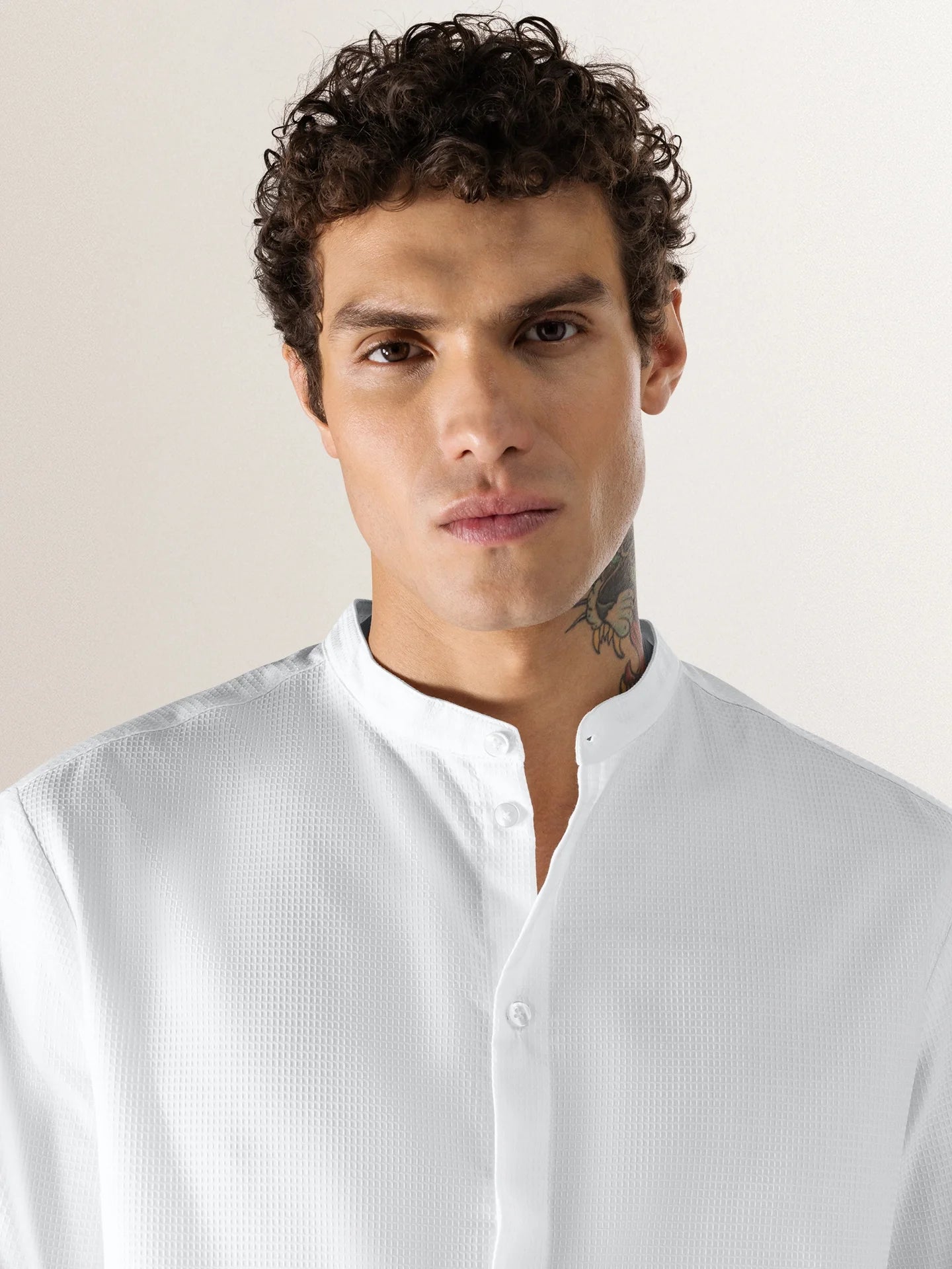 Le Chavi White