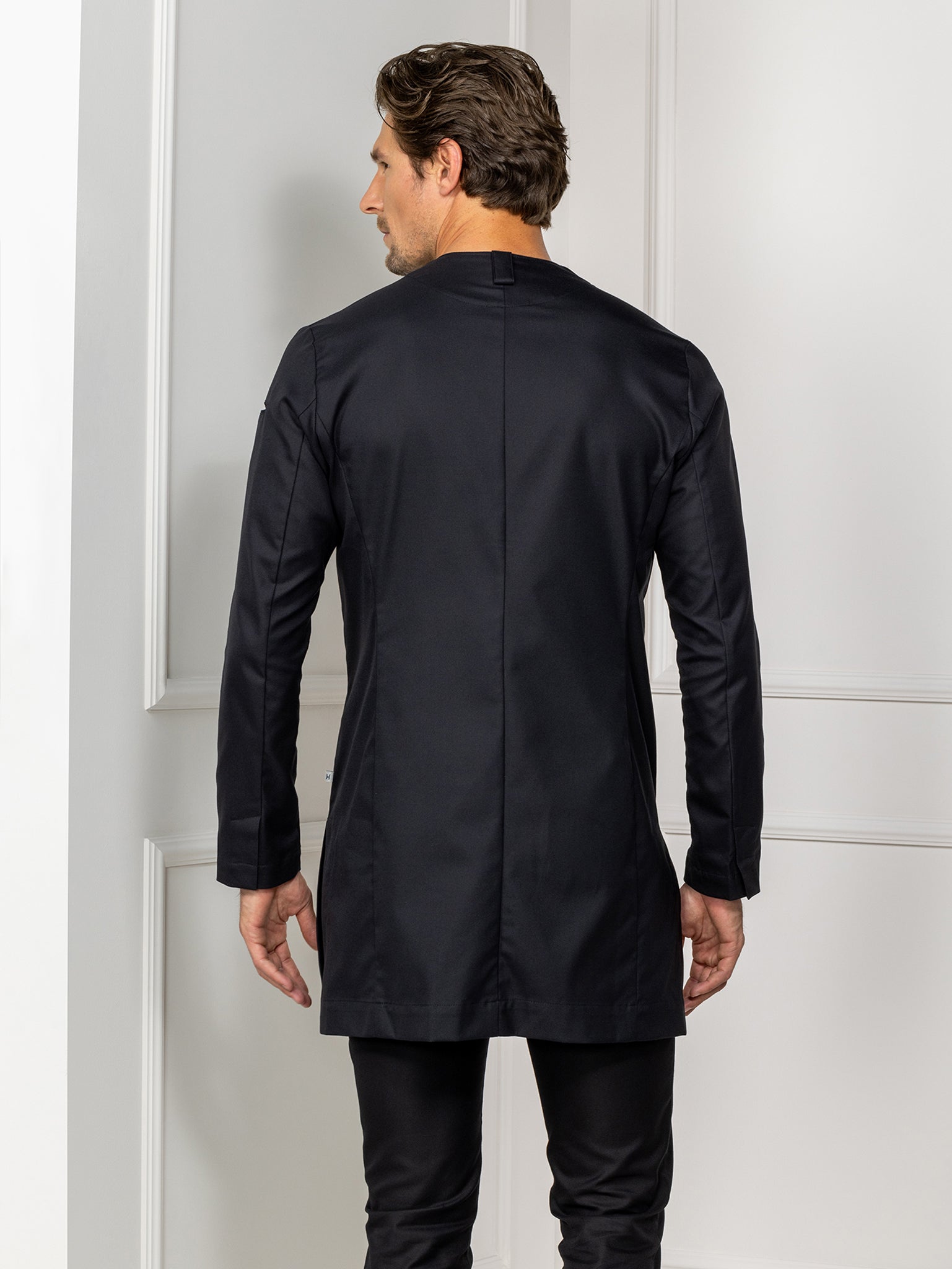 Le Jasper Black