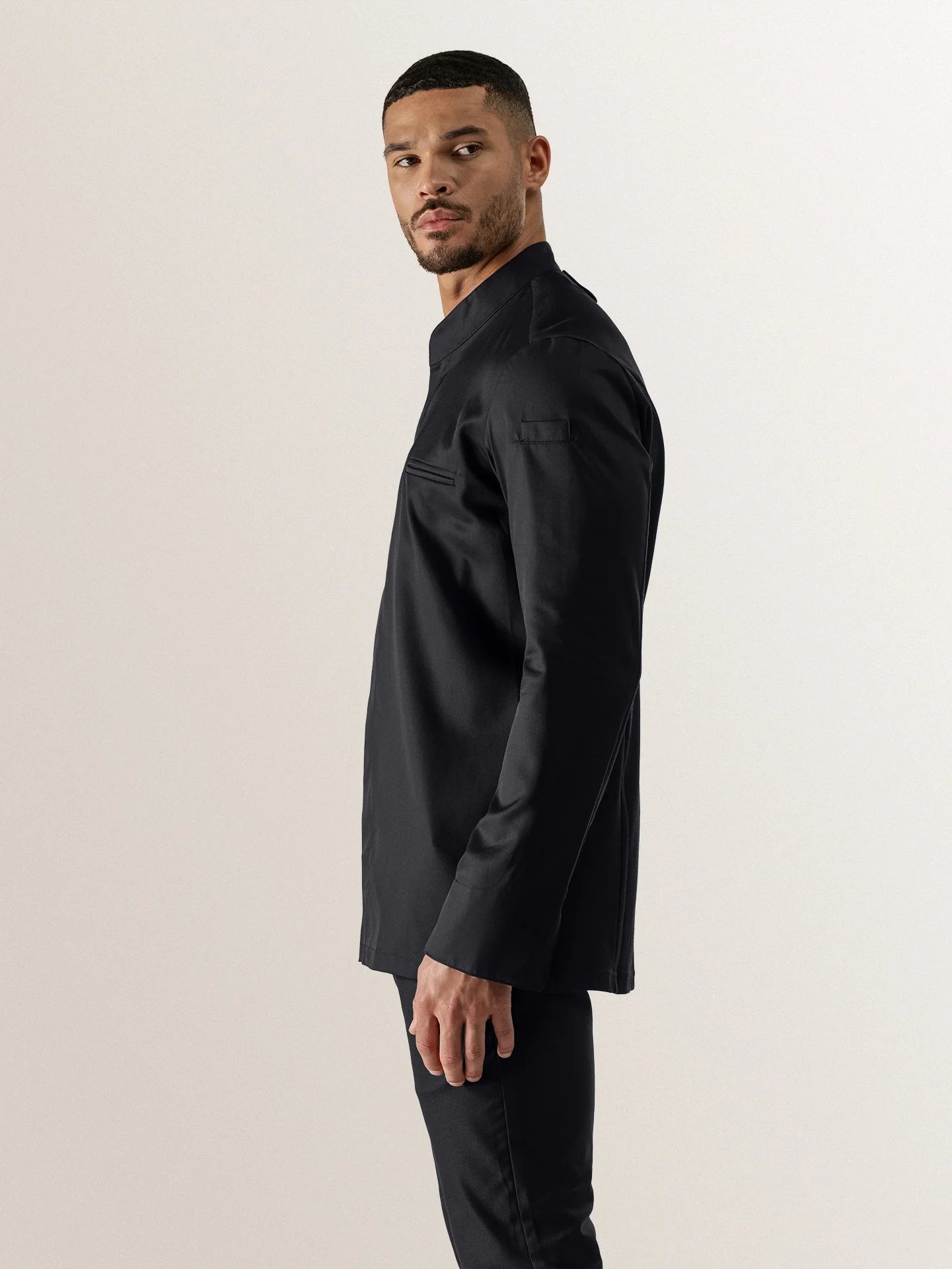 Le Alain Black
