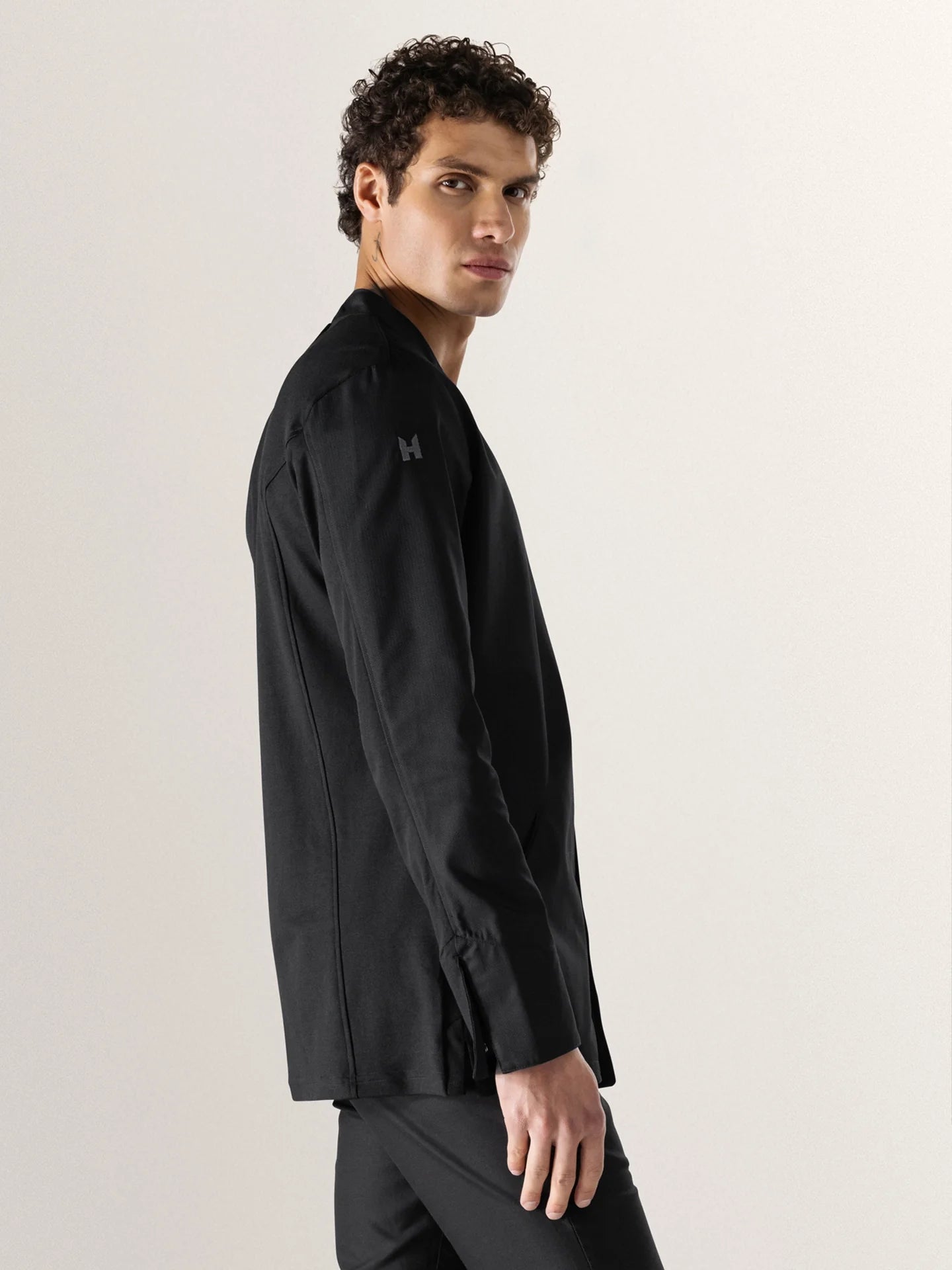 Le Andreas Black