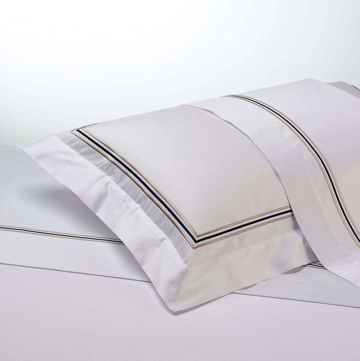 Heirlooms 3 Row Antibes Duvet Cover