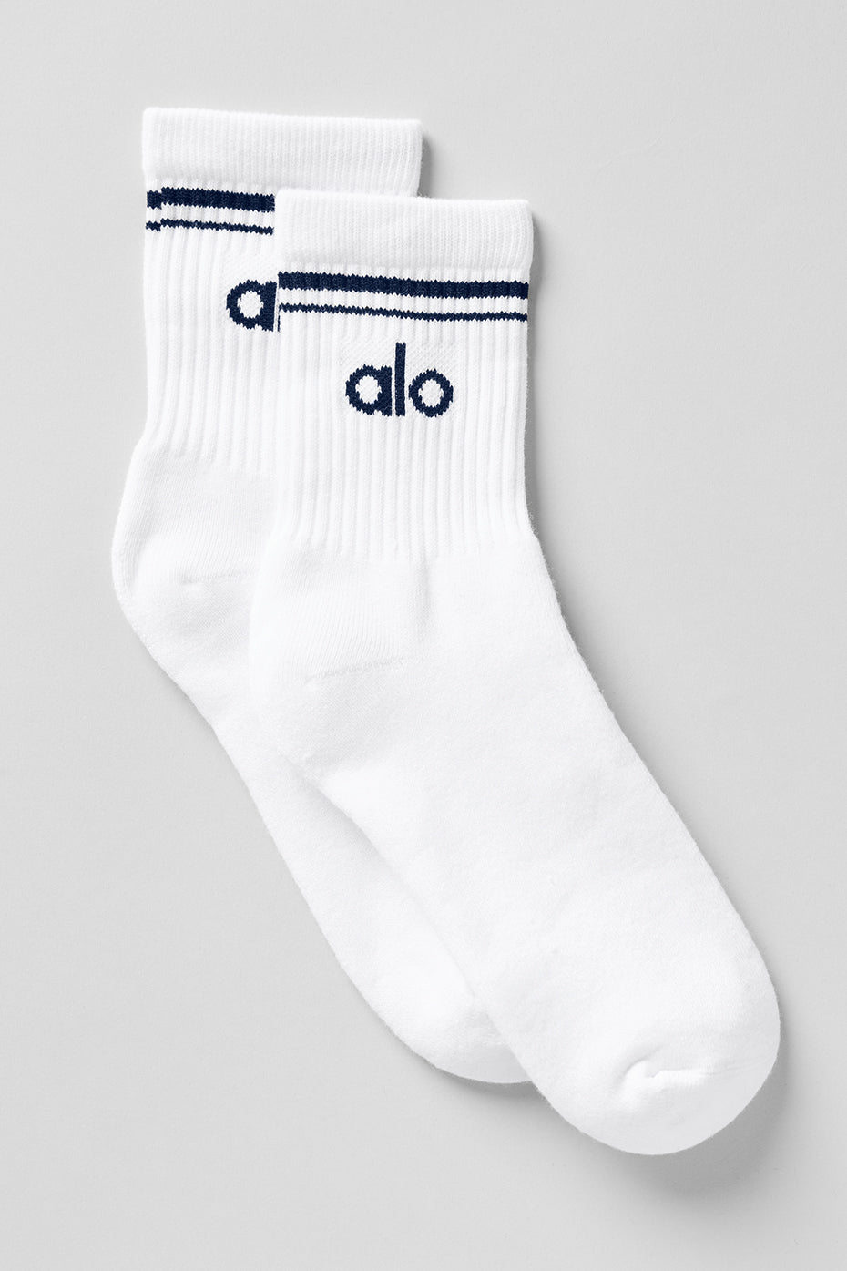Alo Unisex Half-Crew Throwback Sock