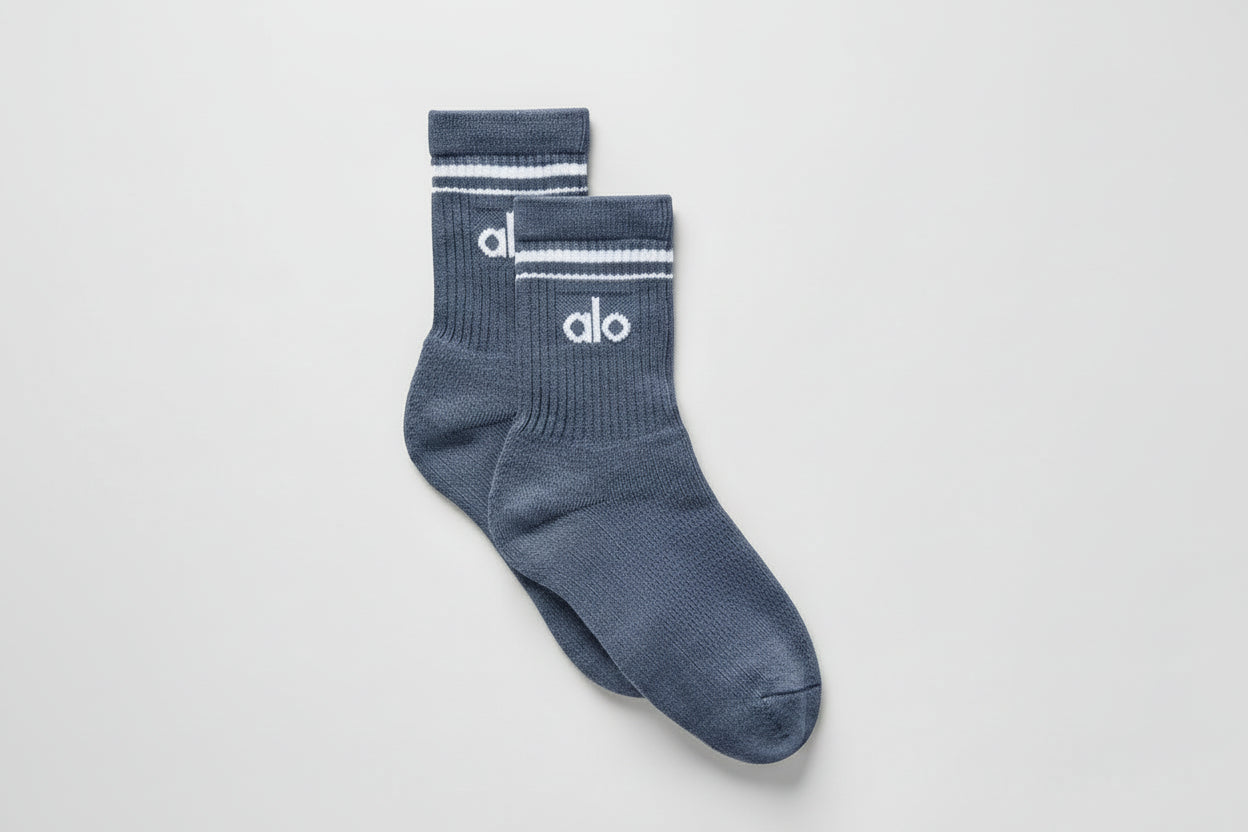 Alo Unisex Half-Crew Throwback Sock