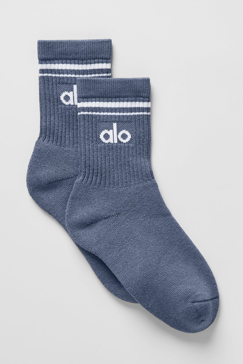 Alo Unisex Half-Crew Throwback Sock