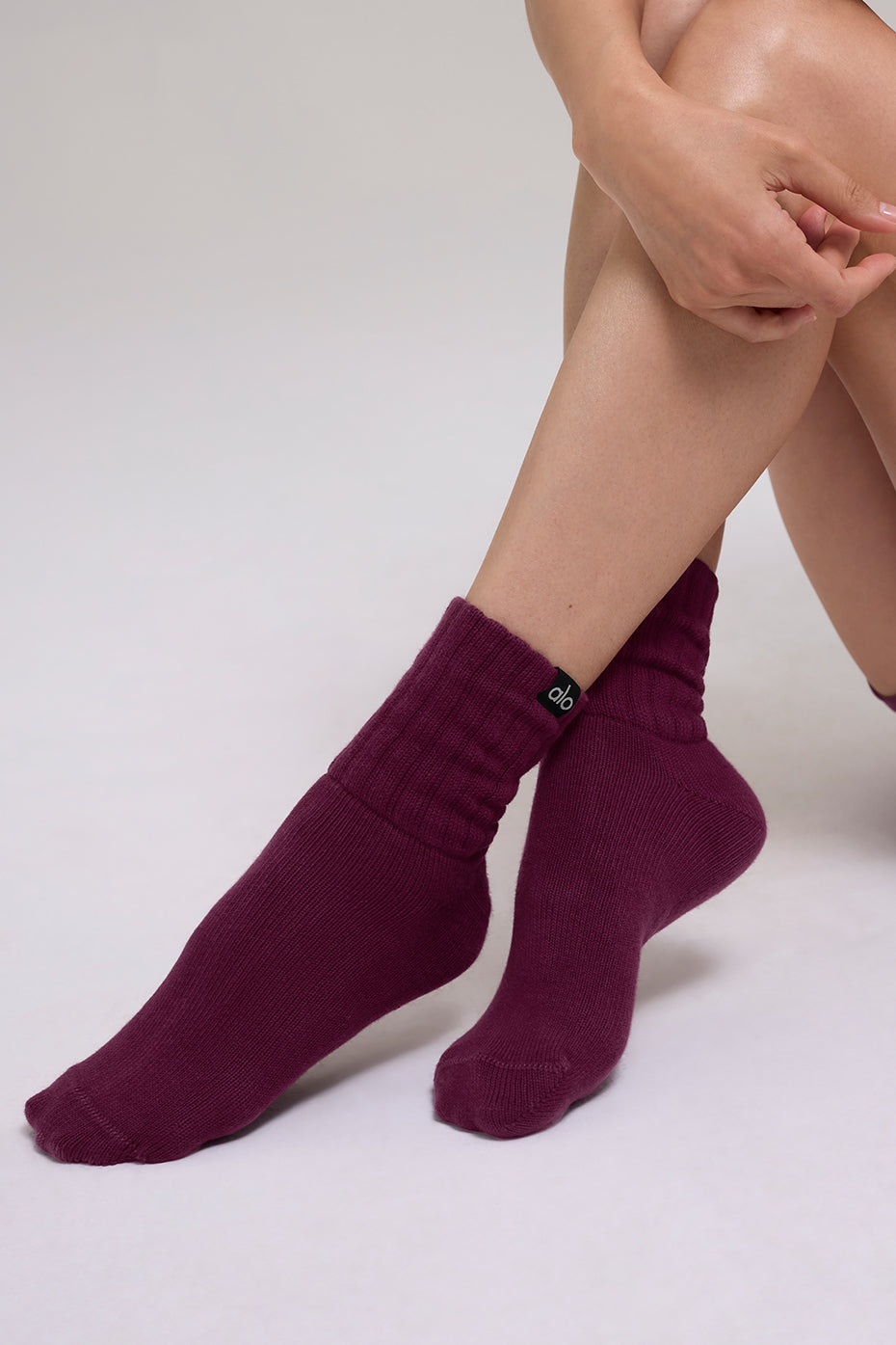 Alo Unisex Half-Crew Scrunch Sock