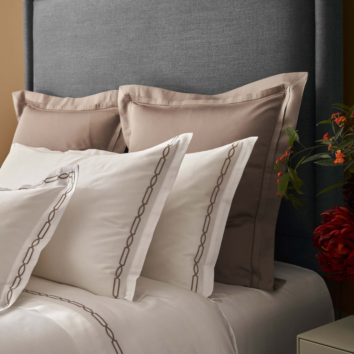 Heirlooms Hampstead Housewife Pillowcase