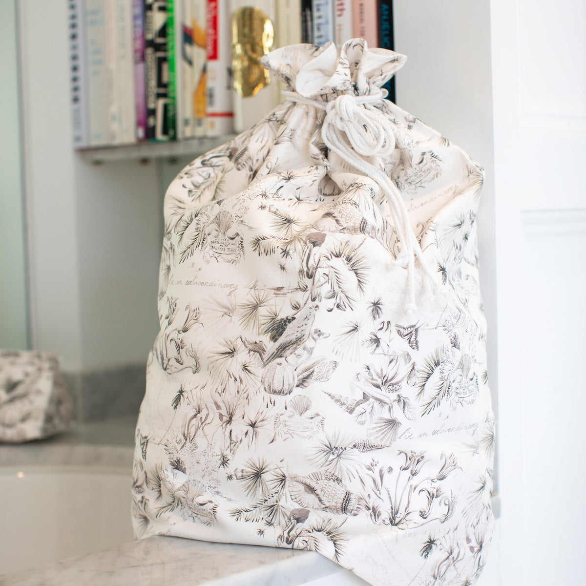 Heirlooms Warm Harbour Laundry Bag