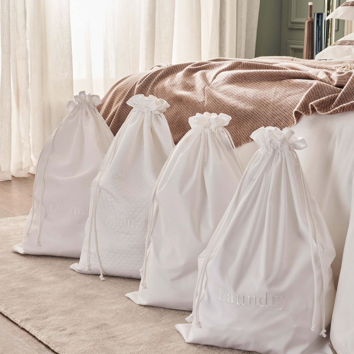 Heirlooms CNV1 Laundry Bag