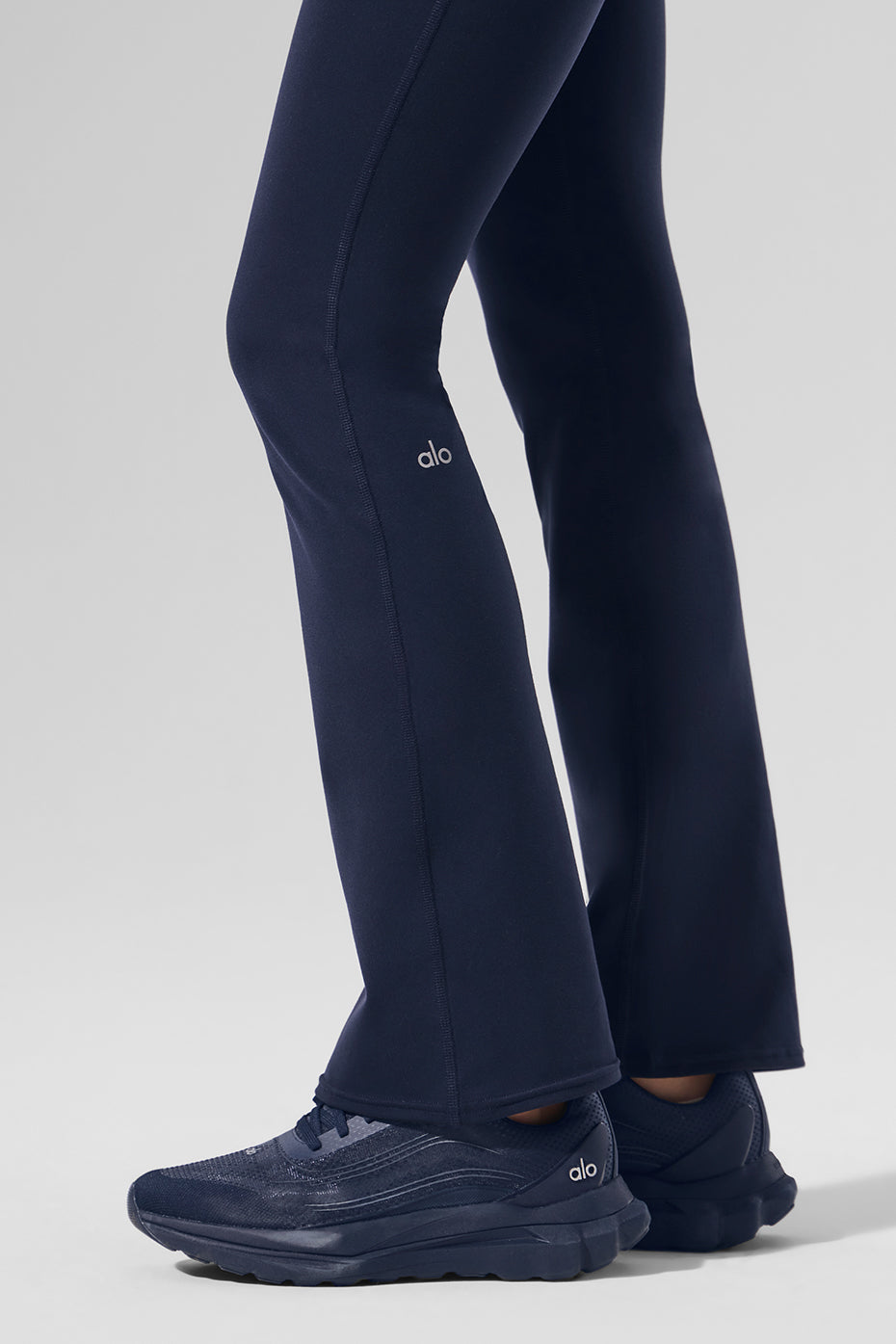 Alo Airbrush High-Waist 7/8 Bootcut Legging
