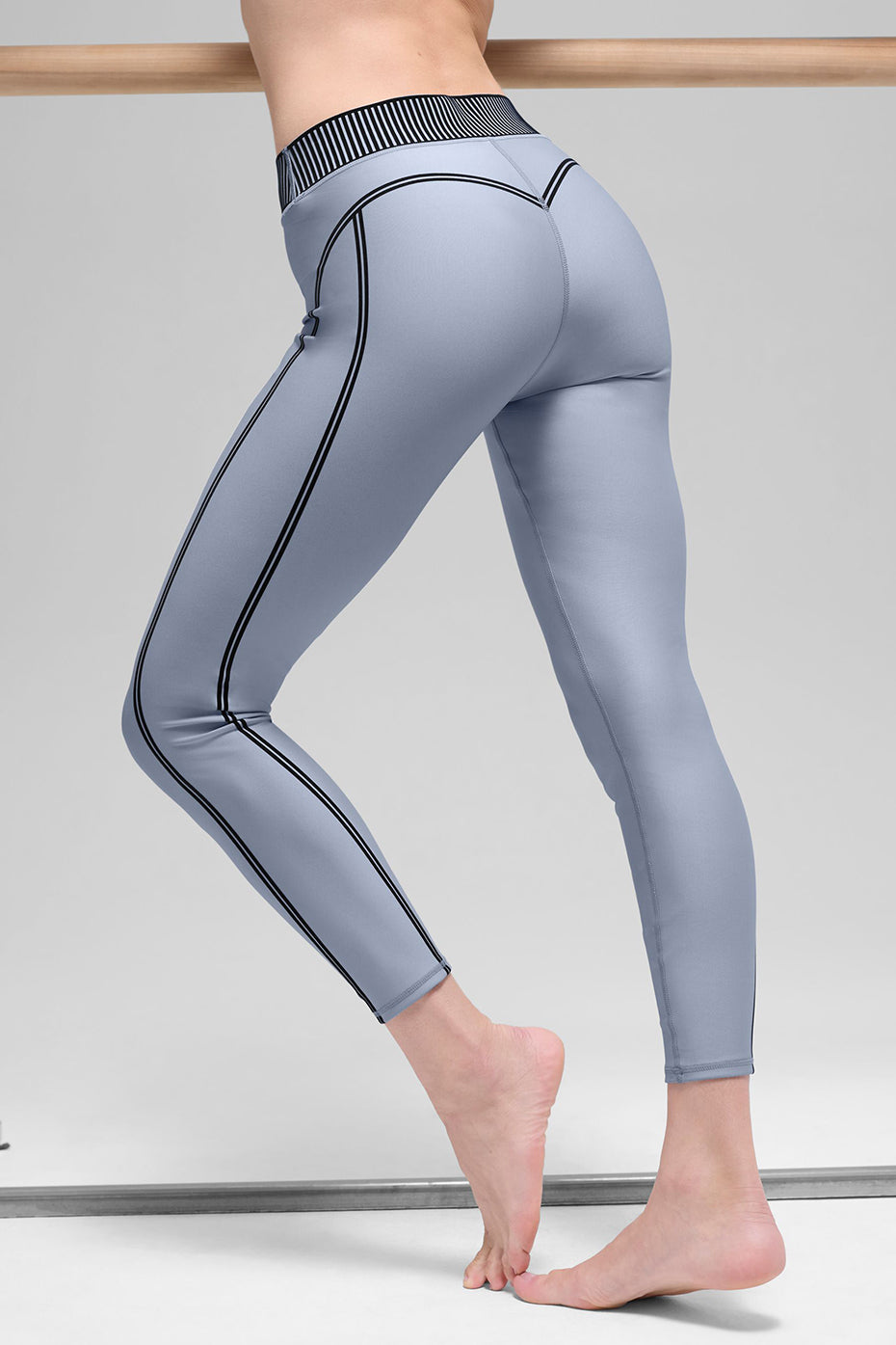 Alo Airlift High-Waist 7/8 Line Up Legging