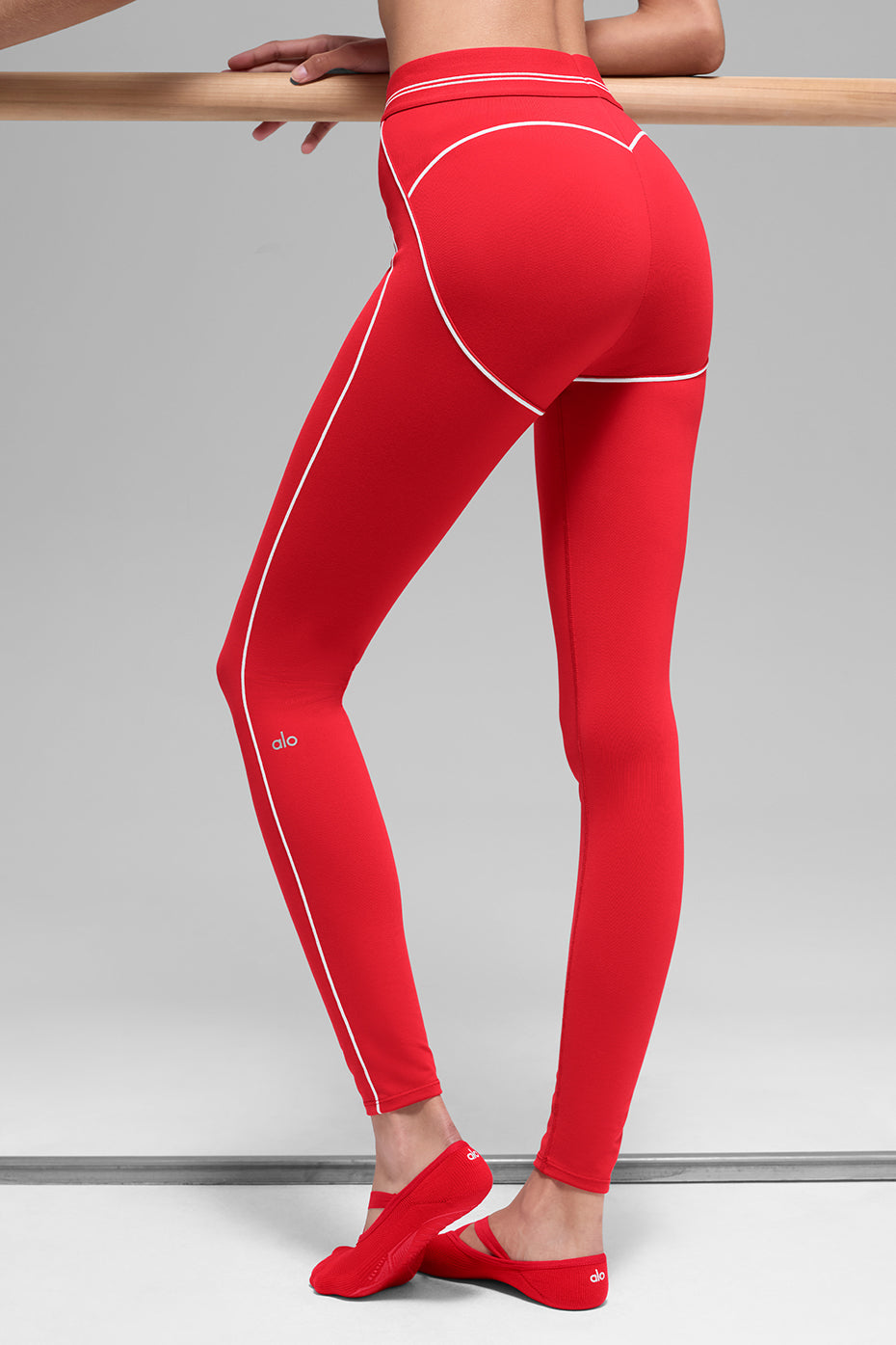 Alo Airbrush High-Waist Heart Throb Legging