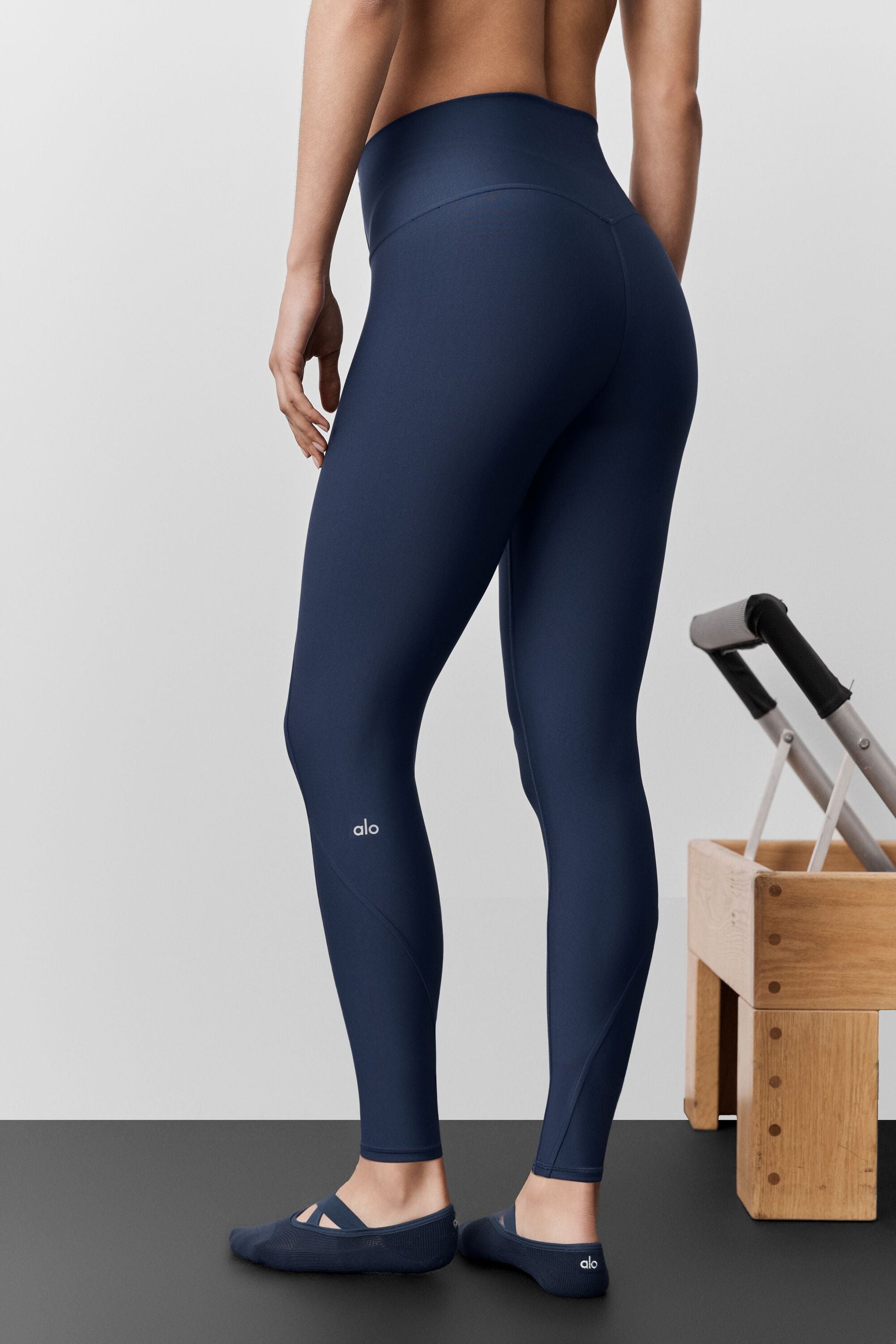 Alo Airlift High-Waist 7/8 Fine Line Legging