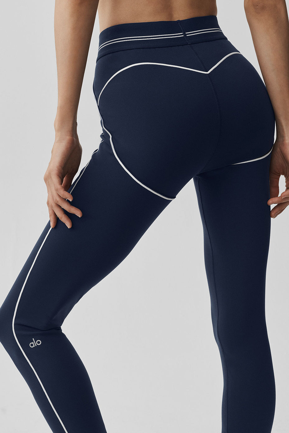 Alo Airbrush High-Waist 7/8 Heart Throb Legging