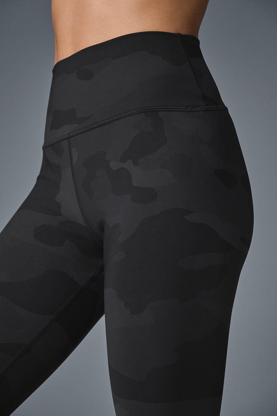 Alo High-Waist Camo Vapor Legging