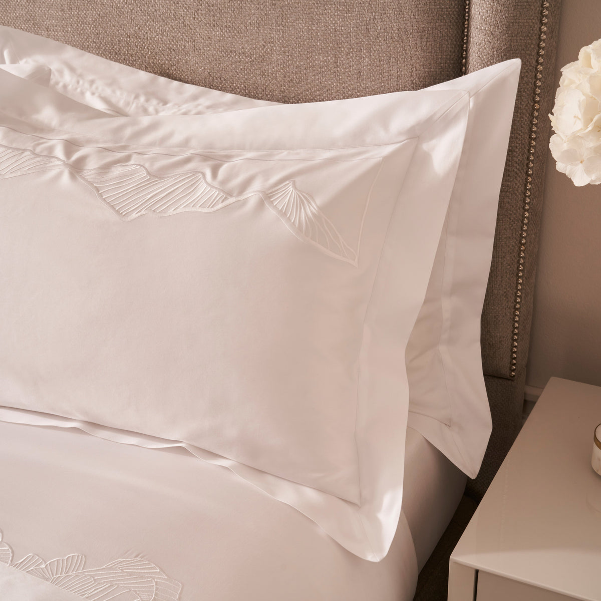 Heirlooms White Coral Oxford Pillowcase