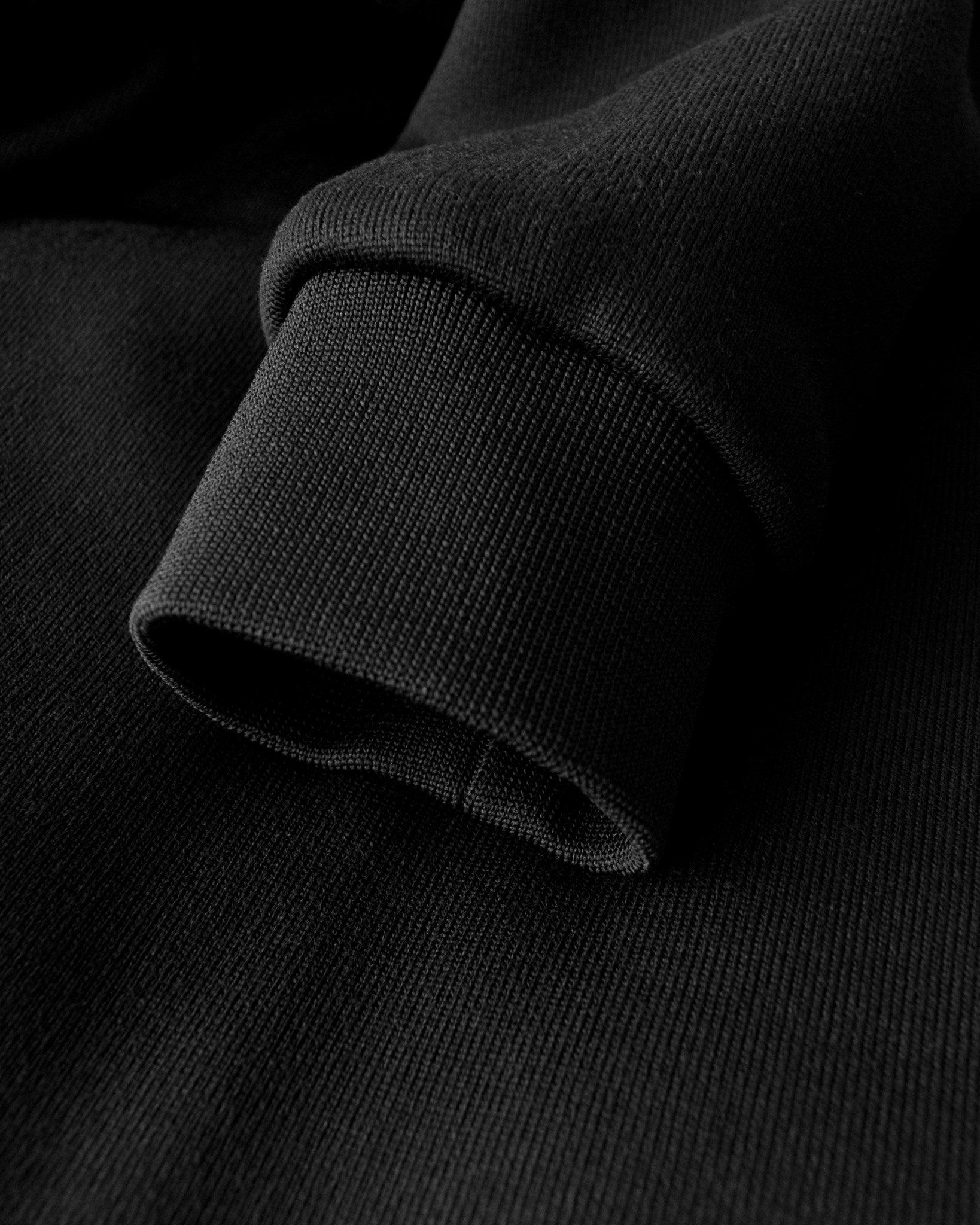 Nimbus Crescent Women