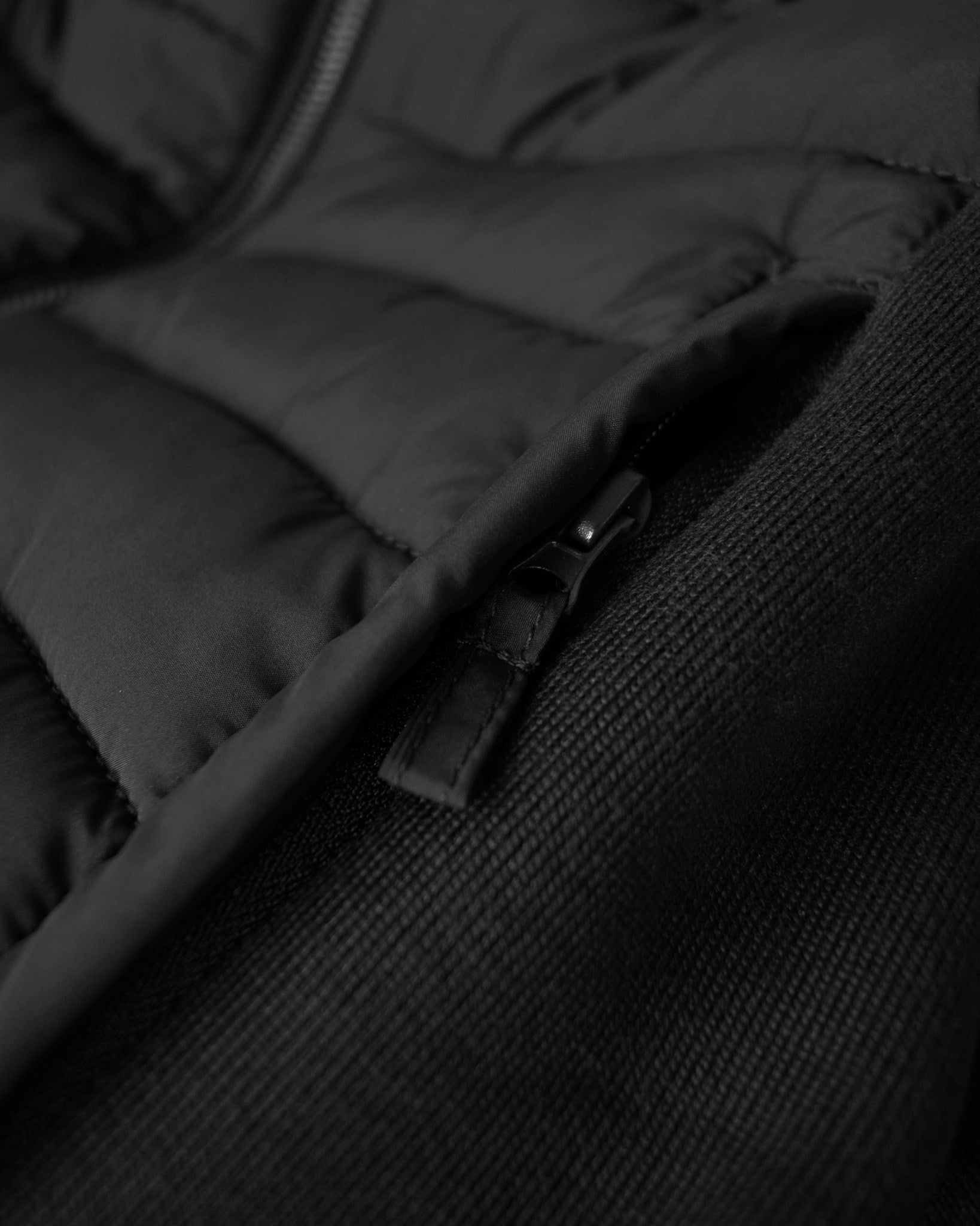 Nimbus Crescent Women