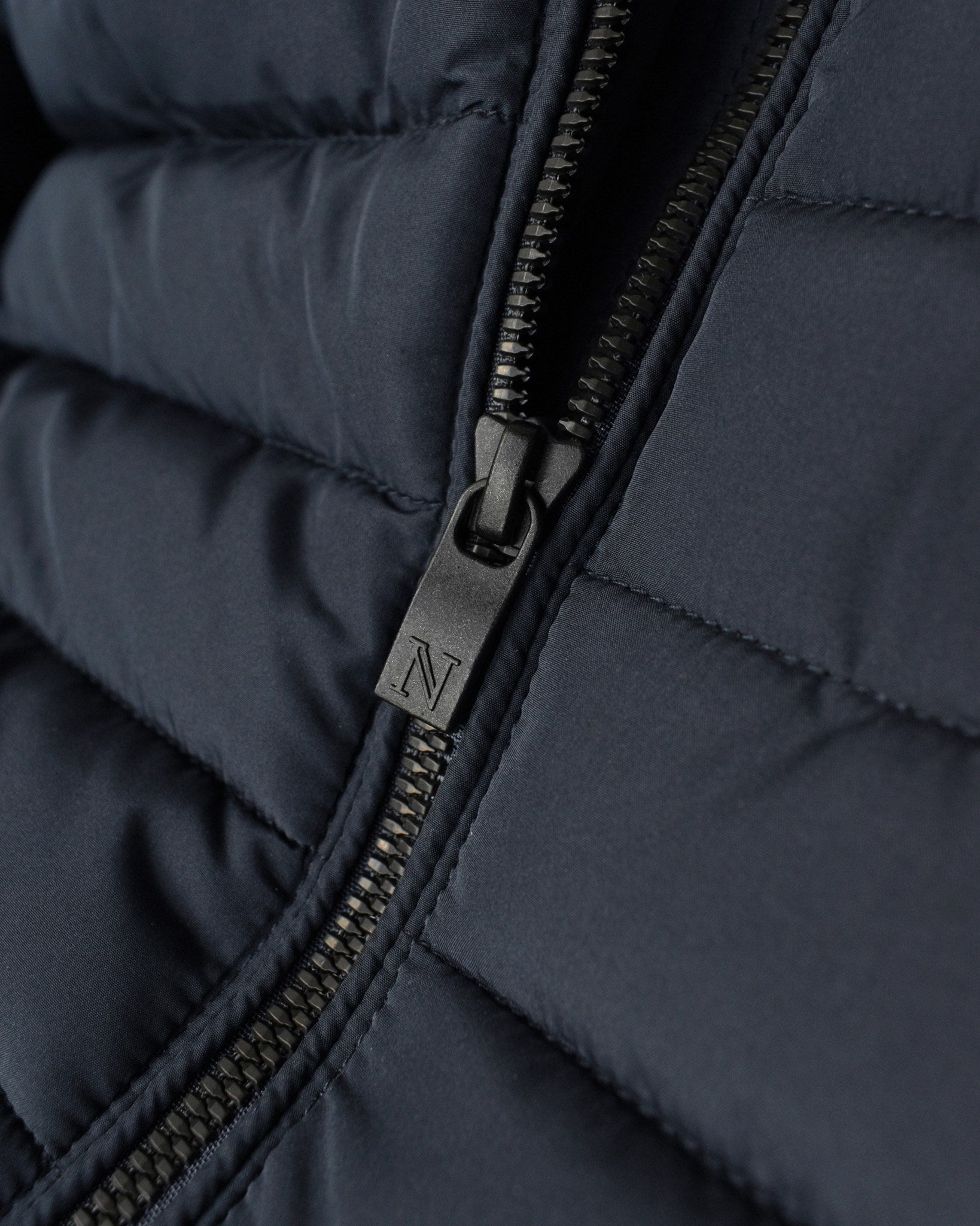 Nimbus Crescent Women