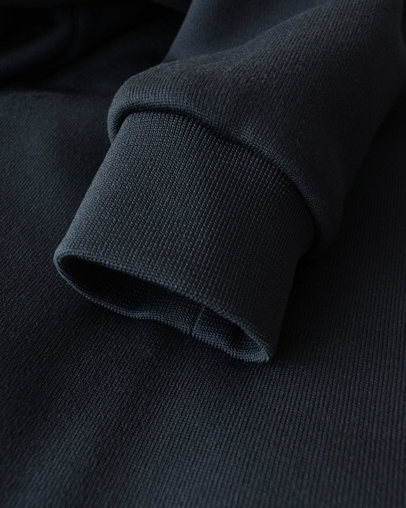 Nimbus Crescent Women
