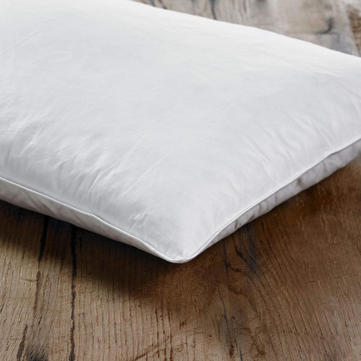 Heirlooms White Duck Feather & Down Cushion